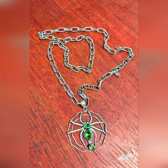 Handcrafted Peridot Spider Web Long Necklace - Picture 4 of 14
